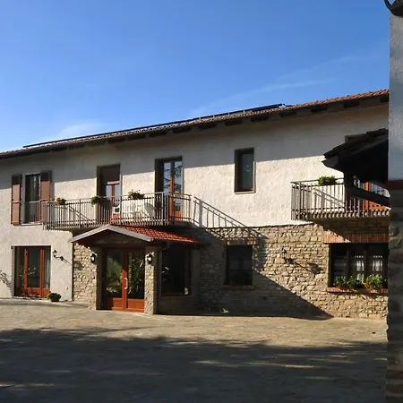 Alloggio per agriturismo Cascina Prato *